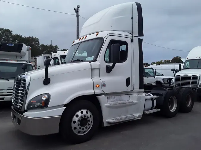 2016 FREIGHTLINER/MERCEDES CASCADIA 1258f07491ad55a404a3d82ebc5cacfa2b6