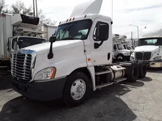 2018 Freightliner CASCADIA 125