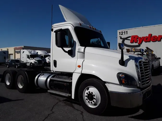 2019 FREIGHTLINER/MERCEDES CASCADIA 125