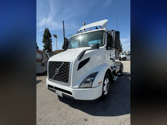 2020 VOLVO VNR42T 3008f0b31b13d98d08f9cc91b21416e3ad7