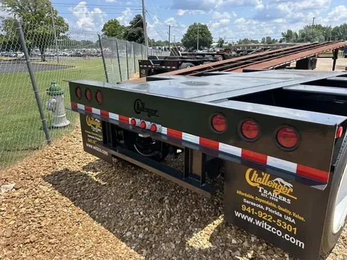 2025 WITZCO CHALLENGER RG-52 TON/ 23 FT WELL