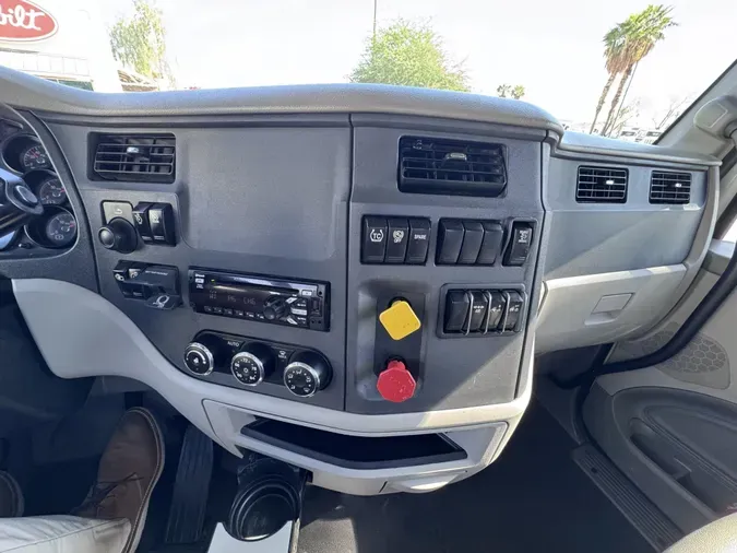 2020 Peterbilt 579