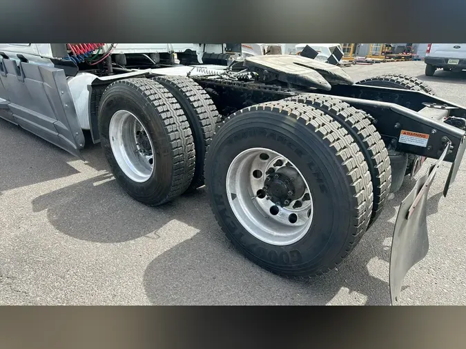 2021 Freightliner Cascadia 1268f0d7c98d498f8ff72ab1b773b2f7e81