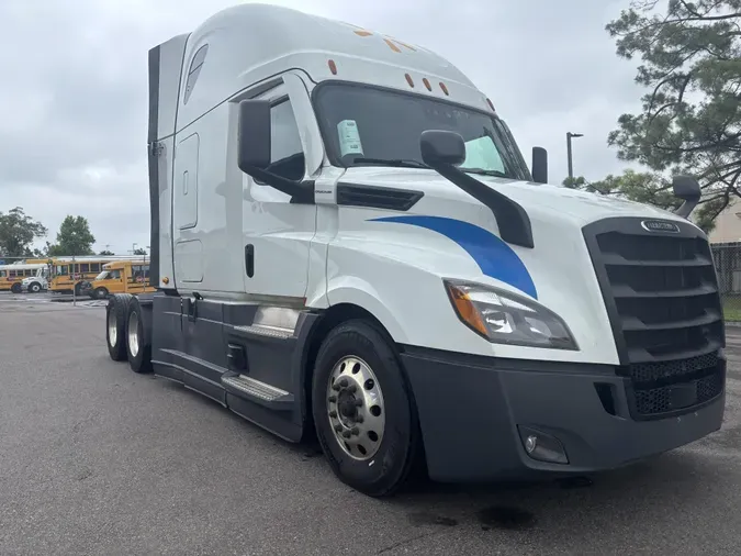 2021 Freightliner Cascadia