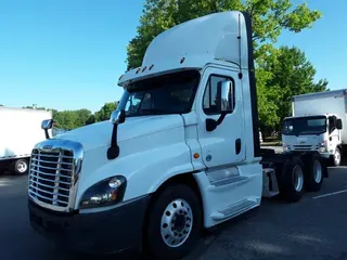 2019 FREIGHTLINER/MERCEDES CASCADIA 125