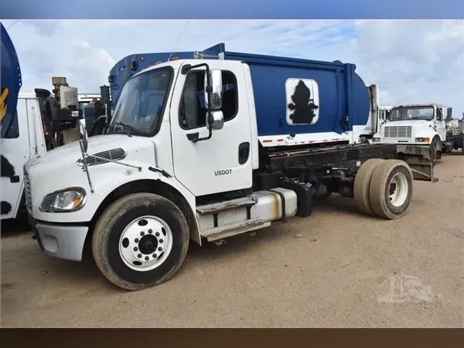 2013 FREIGHTLINER BUSINESS CLASS M2 106