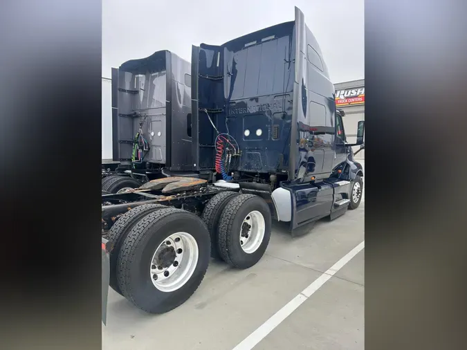 2022 International LT625