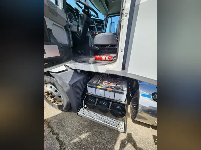 2019 MACK AN64T8f1705601da8c586f3dbe3302348dfb8