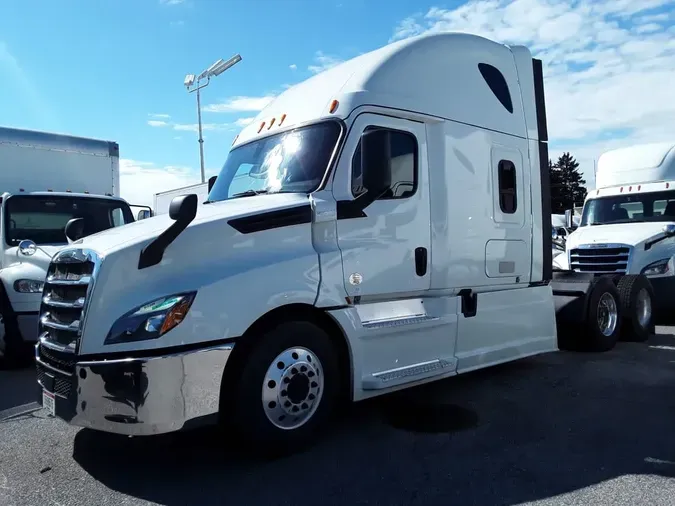 2019 FREIGHTLINER NEW CASCADIA PX126648f18bd74e06beb5c855fd2120da2b5d2
