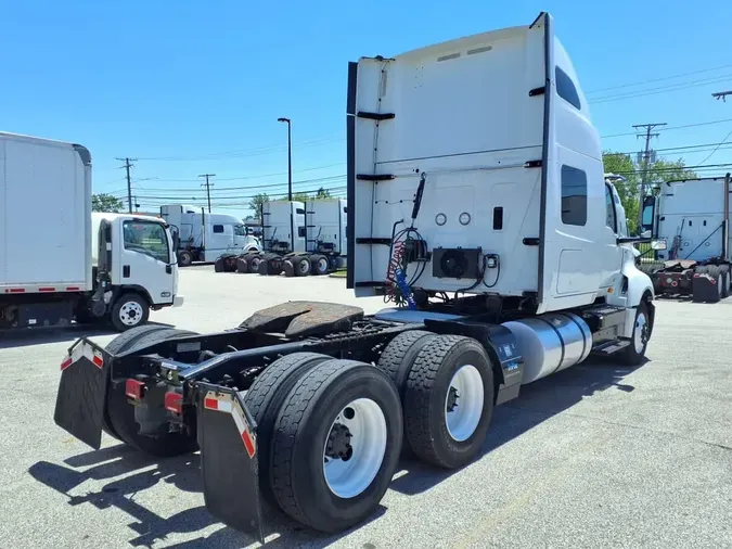 2019 NAVISTAR INTERNATIONAL LT625 SLPR CAB