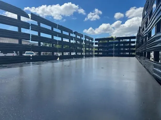 2019 Peterbilt 330