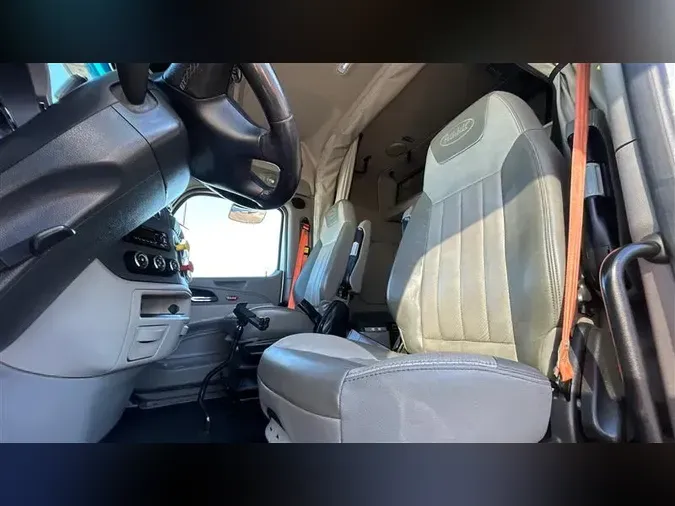 2020 PETERBILT 579