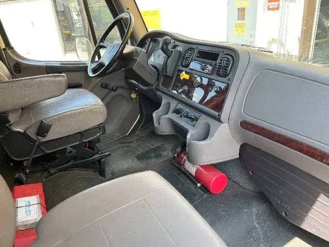 2019 Freightliner M2