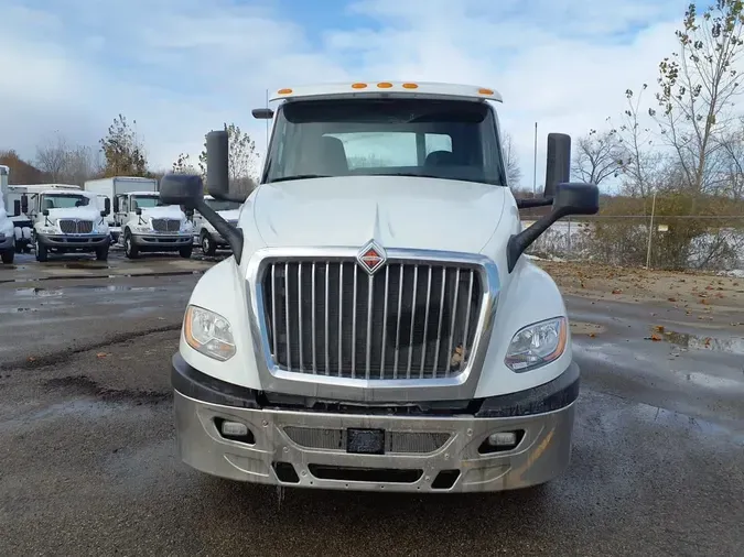 2019 NAVISTAR INTERNATIONAL LT625 DAYCAB T/A8f2d9df5129fbdb18647747feeb32533