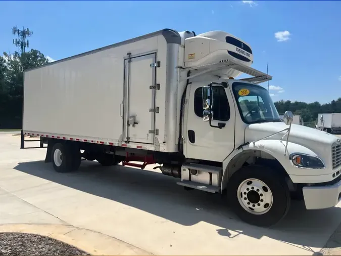 2021 FREIGHTLINER/MERCEDES M2 106
