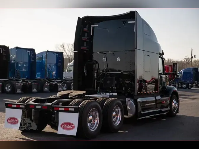 2023 PETERBILT 579