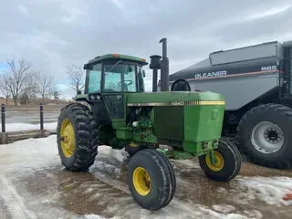 John Deere 4840