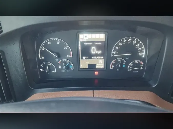 2021 FREIGHTLINER CA126