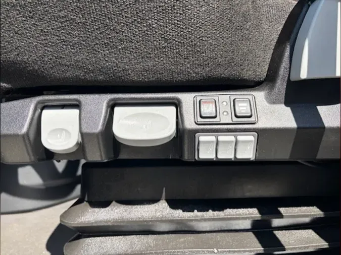 2022 FREIGHTLINER CASCADIA 126