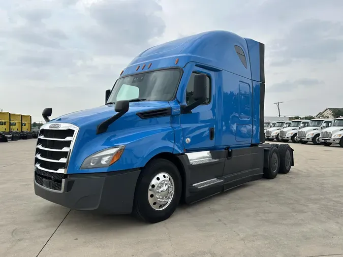 2022 Freightliner Cascadia