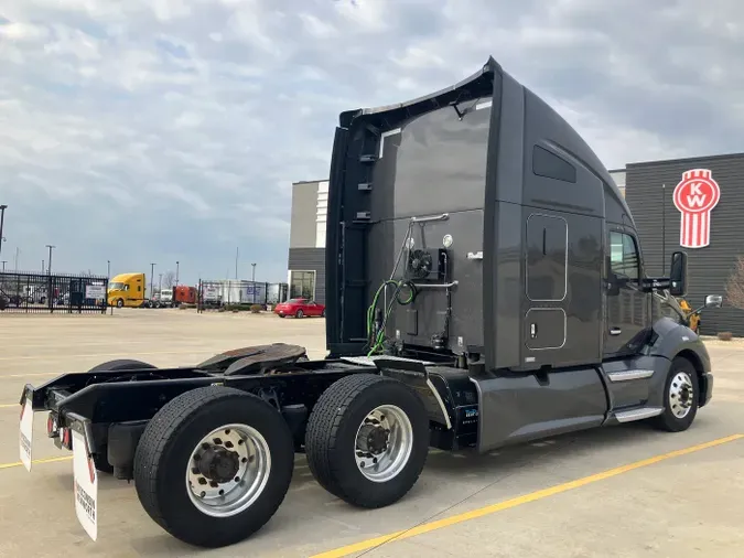 2020 Kenworth T680