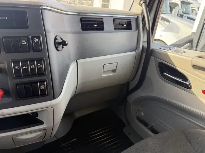 2021 Peterbilt 579