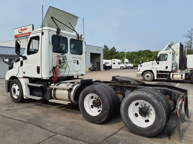 2019 FREIGHTLINER NEW CASCADIA PX12664