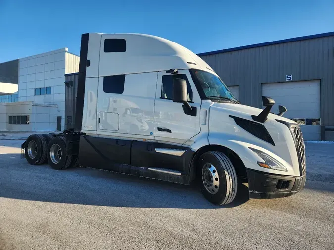 2025 VOLVO VNL64T8608f3a074f87a74521401d410586e89dbc