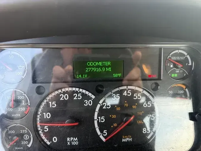 2019 FREIGHTLINER BUSINESS CLASS M2 106