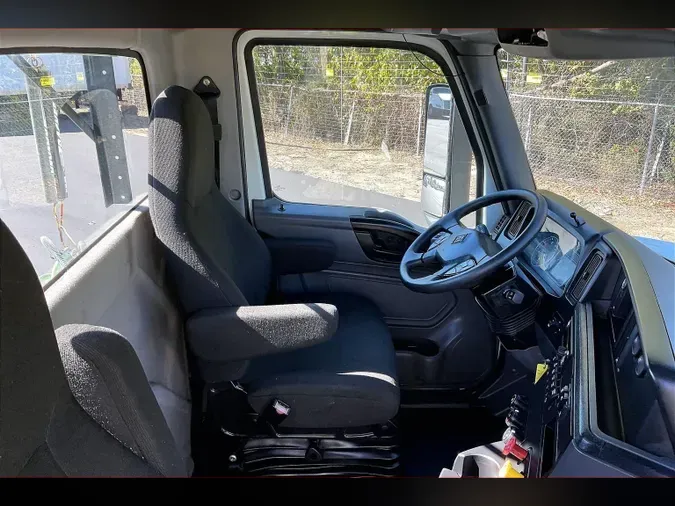 2021 INT LT625 6x4