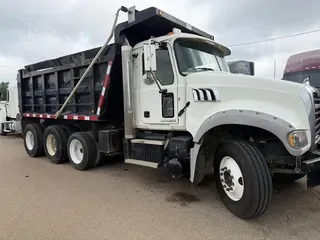 2014 MACK GRANITE GU433