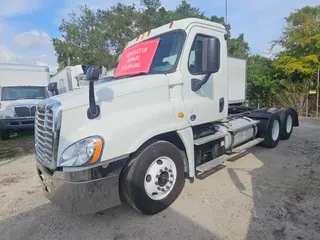 2014 FREIGHTLINER/MERCEDES CASCADIA 125