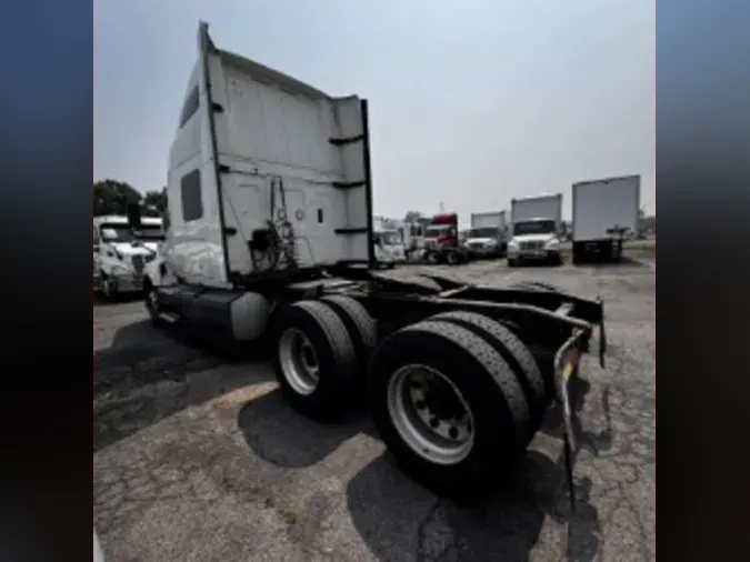 2019 NAVISTAR INTERNATIONAL LT625 SLPR CAB
