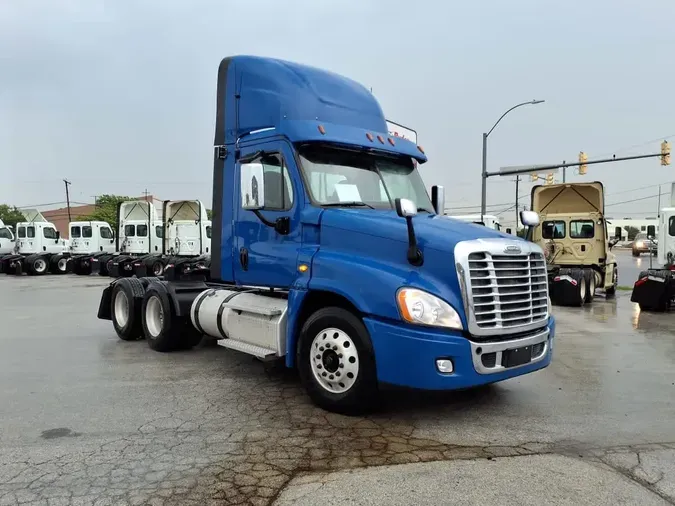 2019 FREIGHTLINER CASCADIA 125