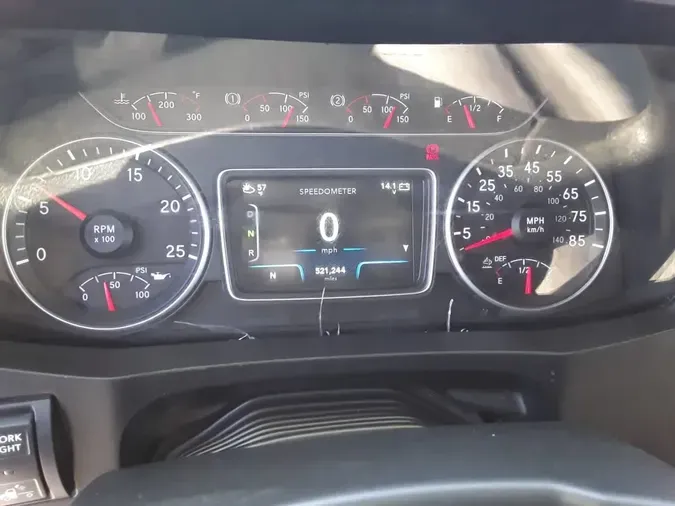 2020 NAVISTAR INTERNATIONAL LT625 SLPR CAB