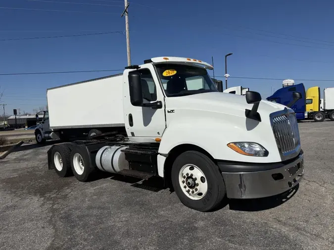 2020 International LT625