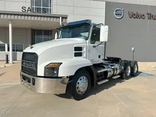 2019 MACK AN64T