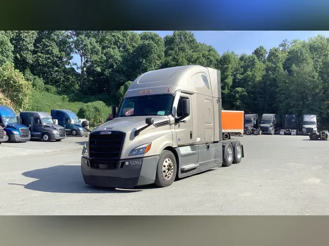 2022 Freightliner Cascadia 126