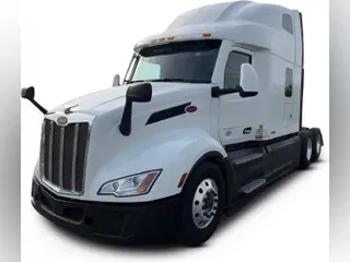 2023 Peterbilt 579