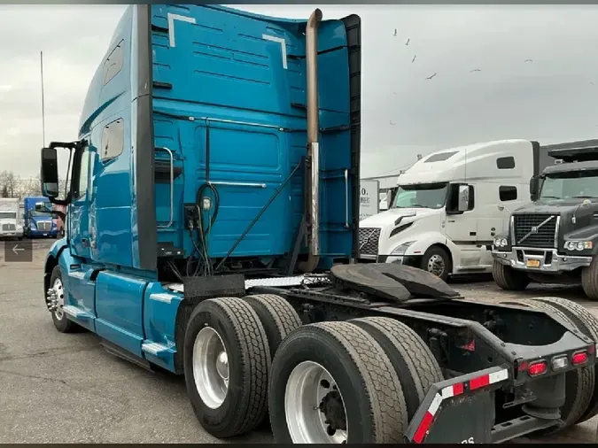 2021 VOLVO VNL64T760