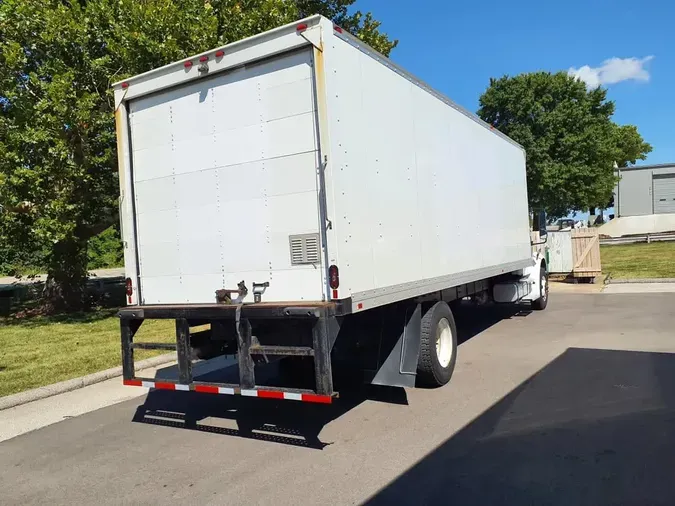 2021 FREIGHTLINER M2 106