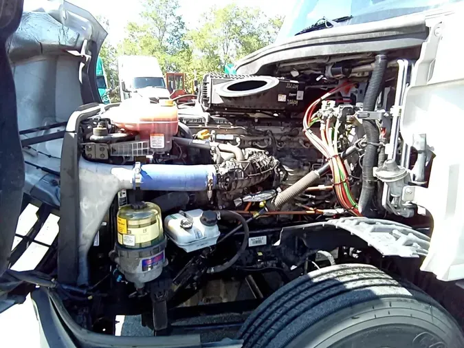 2022 Freightliner Cascadia 126