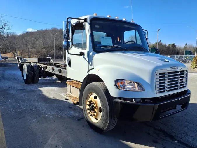 2019 FREIGHTLINER/MERCEDES M2 106
