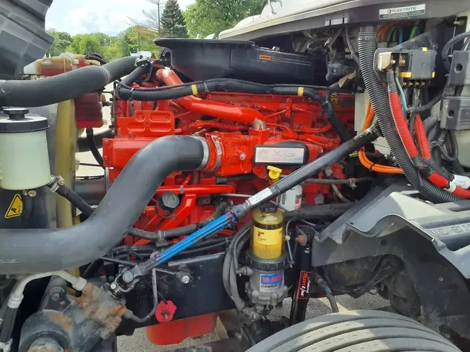 2020 NAVISTAR INTERNATIONAL LT625 SLPR CAB
