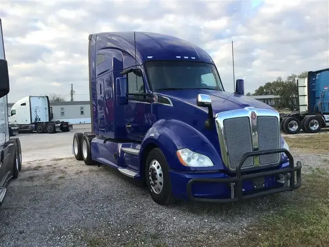 2021 KENWORTH T680