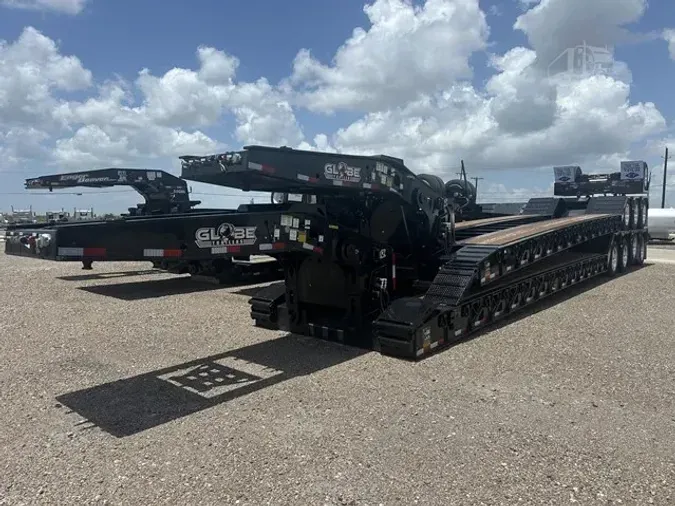 2026 GLOBE 55 TON WITH HYDRAULIC FLIP AXLE8f6088fdf6ae9003c8a349eeddf95628