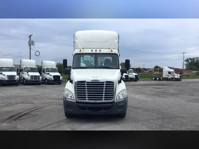 2019 Freightliner Cascadia 125