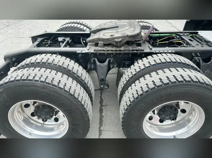 2022 International LT625