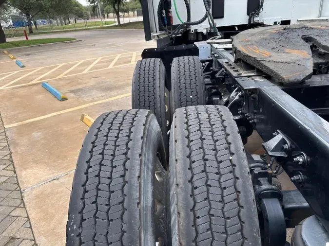 2022 Kenworth T680