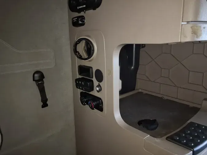 2020 FREIGHTLINER/MERCEDES CASCADIA 125